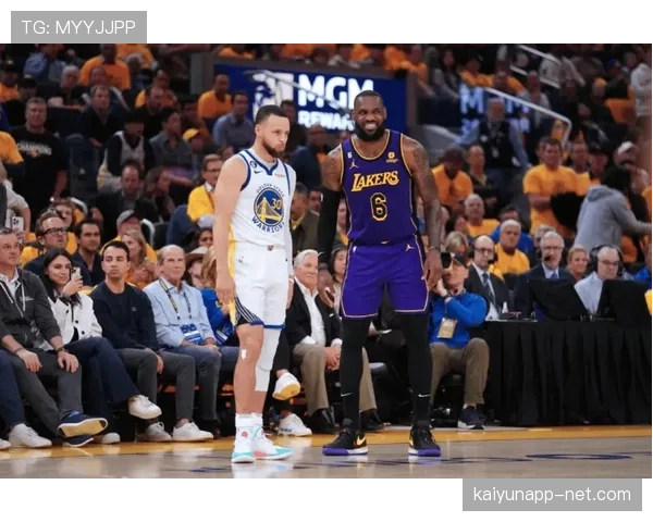 三秒规则在国际篮联与NBA中的差异解析 三秒规则在国际篮联与NBA中的差异解析